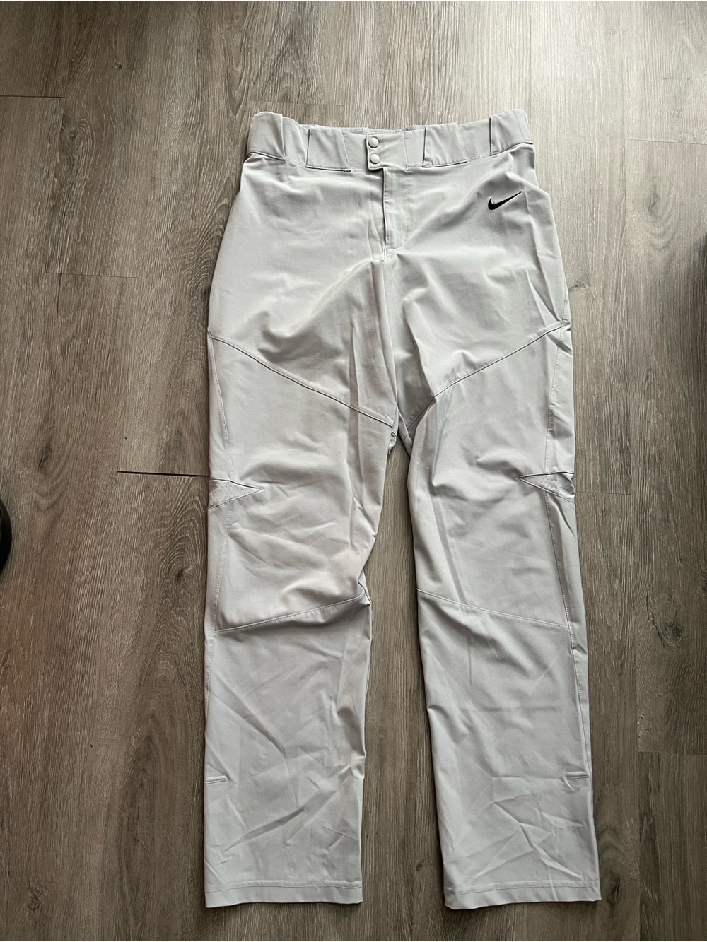 Men’s Nike Lightweight Light Gray Golf Pants L (no inside bottom strap)